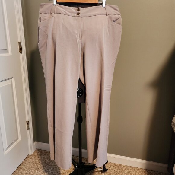 Alfani Woman 18W Cream/Beige Tummy Control Wide Leg Work Pant - Picture 1 of 4